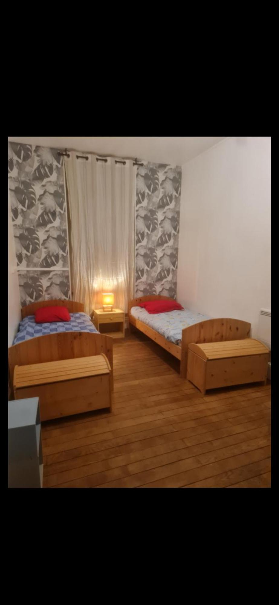 Maison Chaleureuse A 20mn De Saint Amand Montrond. Hébergement de vacances *
